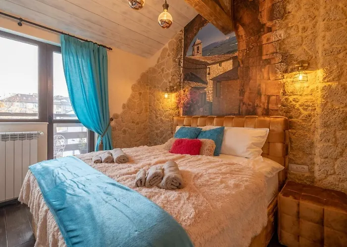 2-Bedroom Elegant Apartment In Mediterranean Style