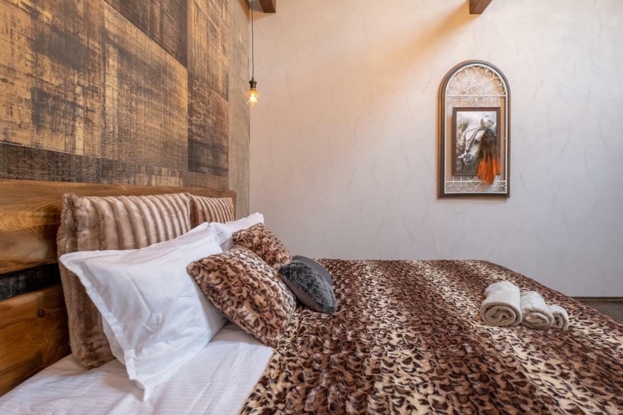 2-Bedroom Elegant Apartment In Mediterranean Style Sofia